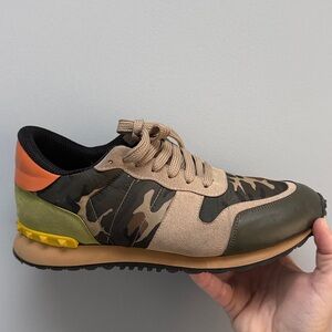 Green and Tan Camouflage rock runner Sneakers size 9 men